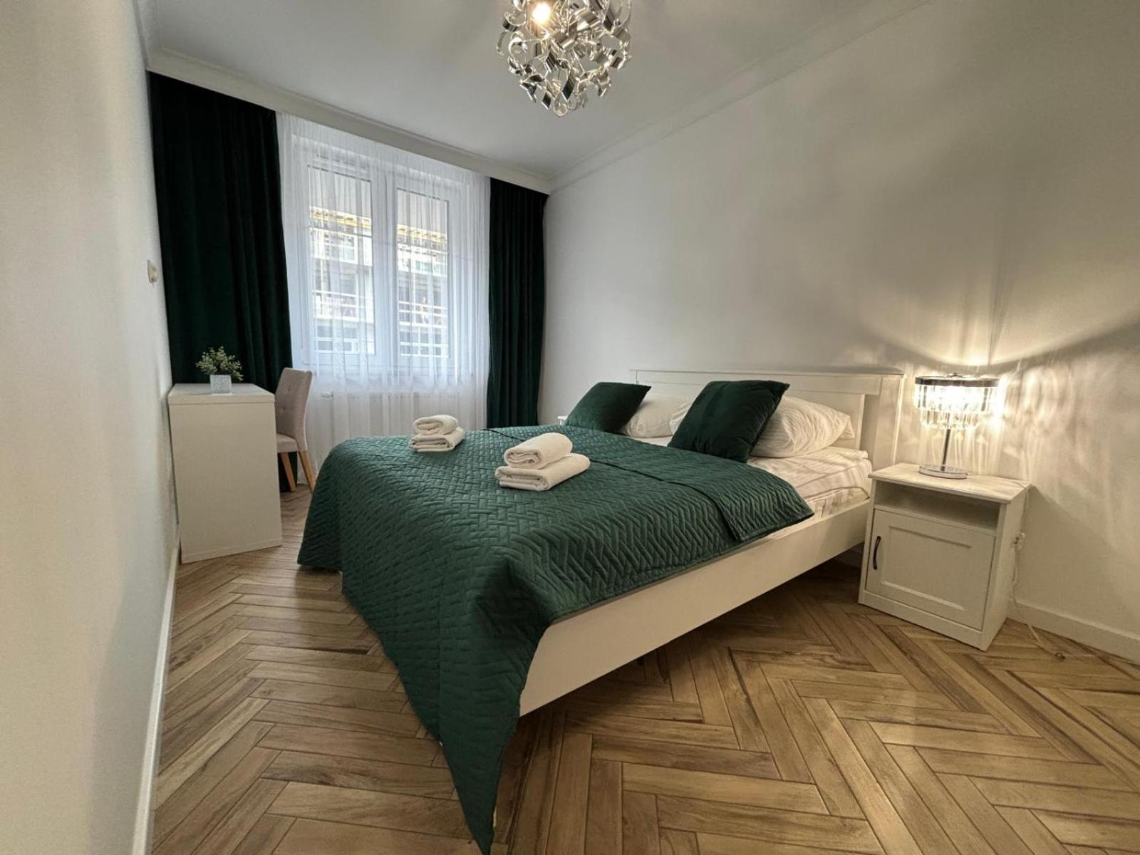 Apartamenty W Centrum Bialegostoku Z Parkingiem W Garazu Podziemnym Бялисток Екстериор снимка