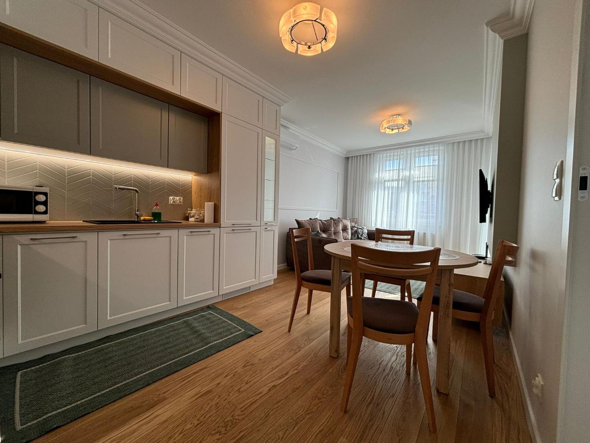 Apartamenty W Centrum Bialegostoku Z Parkingiem W Garazu Podziemnym Бялисток Екстериор снимка