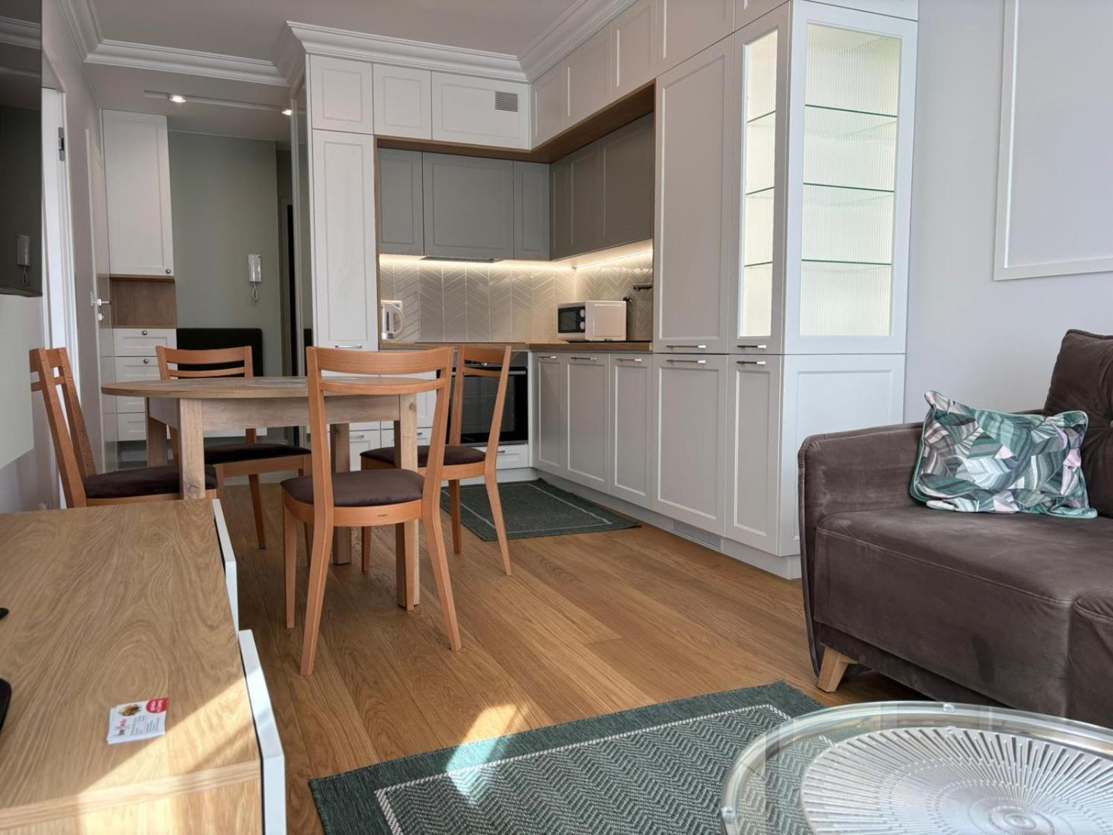 Apartamenty W Centrum Bialegostoku Z Parkingiem W Garazu Podziemnym Бялисток Екстериор снимка